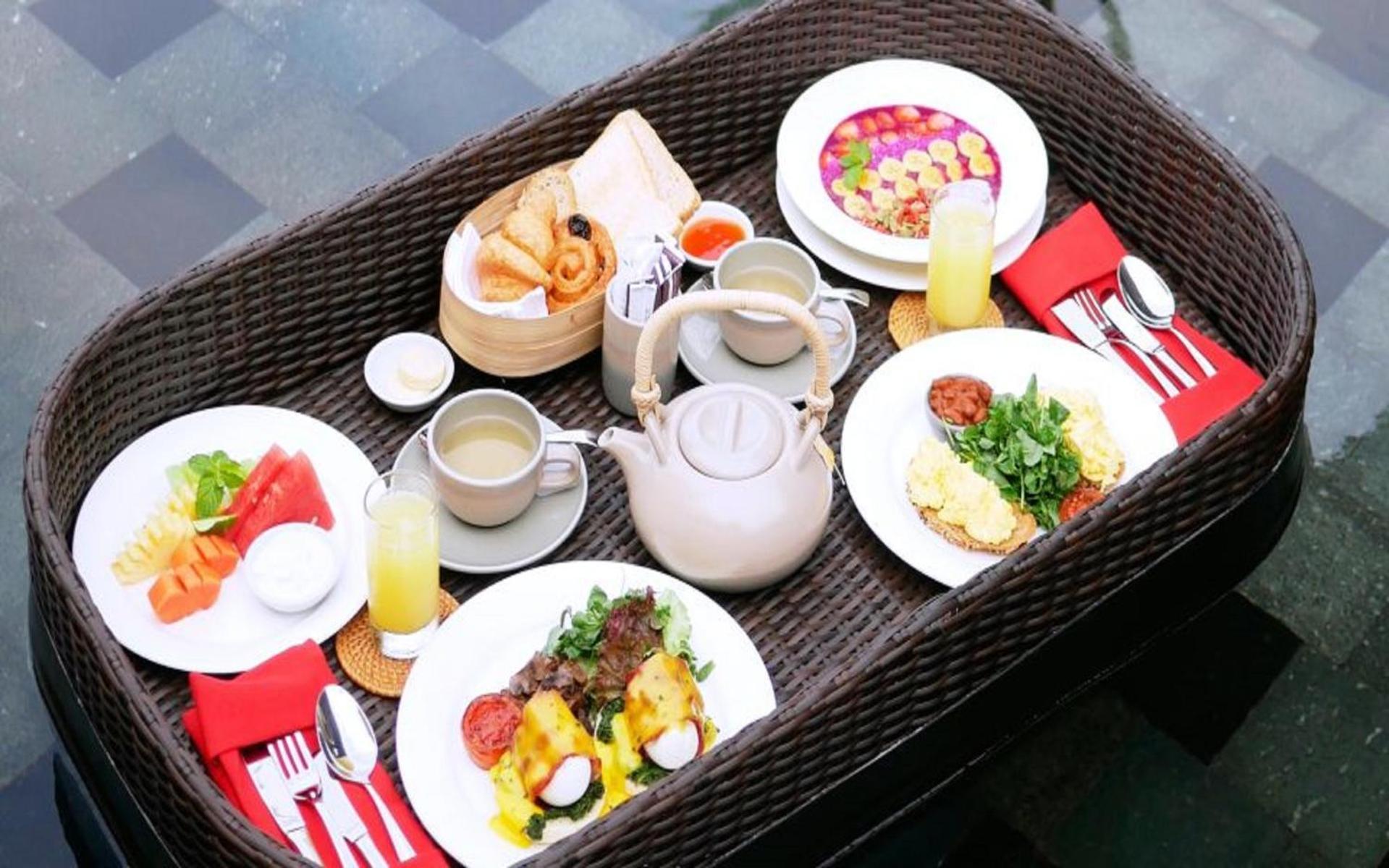Tejaprana Resort & Spa Ουμπούντ Εξωτερικό φωτογραφία A breakfast tray