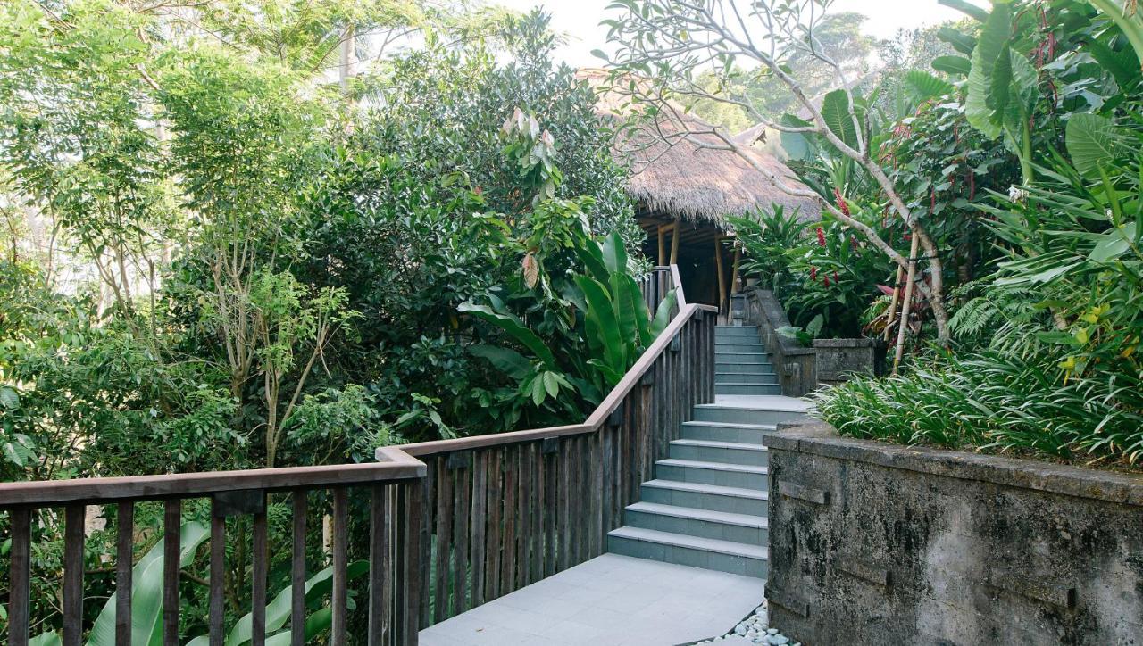 Tejaprana Resort & Spa Ουμπούντ Εξωτερικό φωτογραφία Entrance to the resort